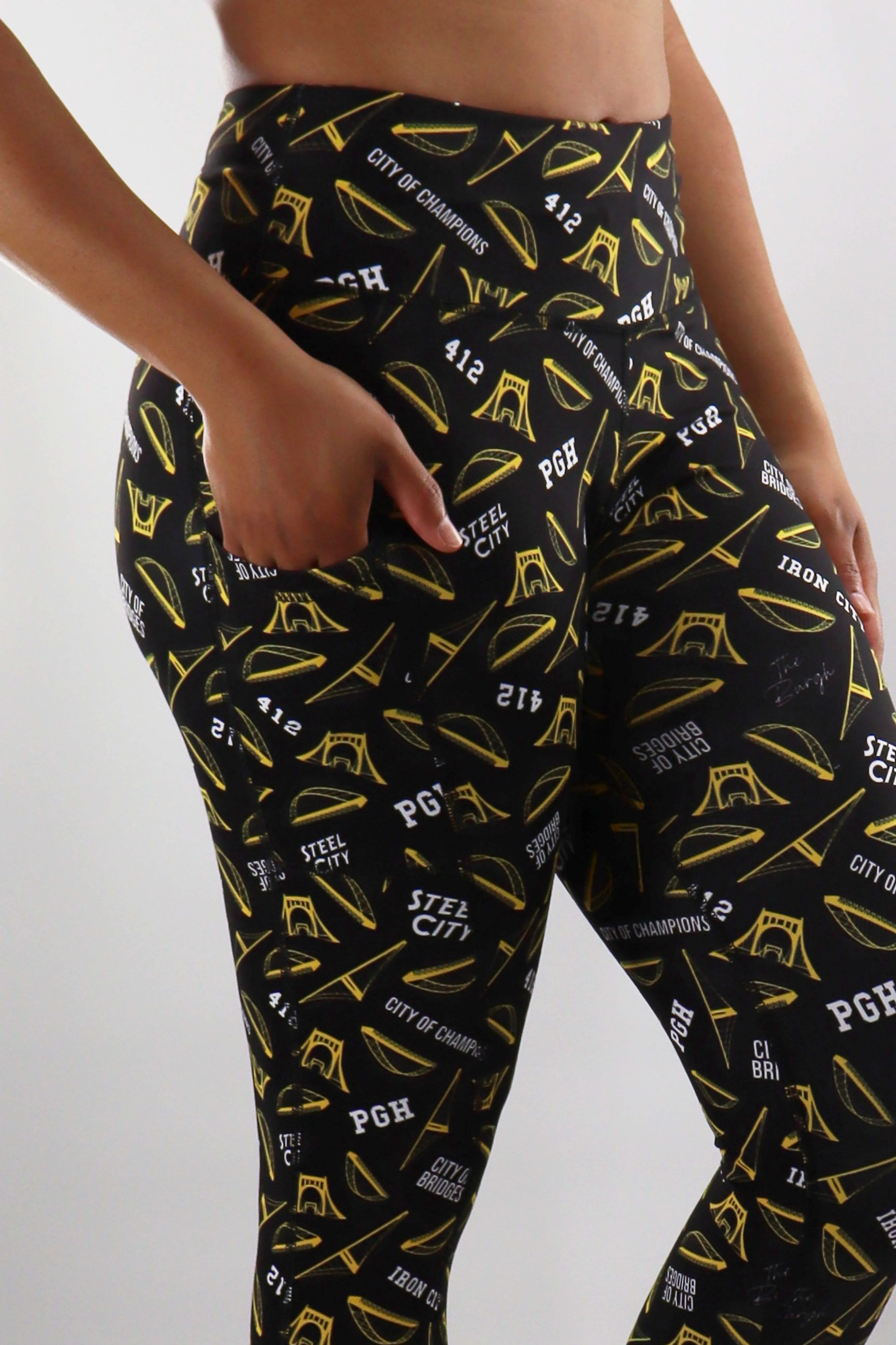3017 - The Pittsburgh Hometown" Perfect Pocket Capri - Black & Gold Print - FINAL SALE