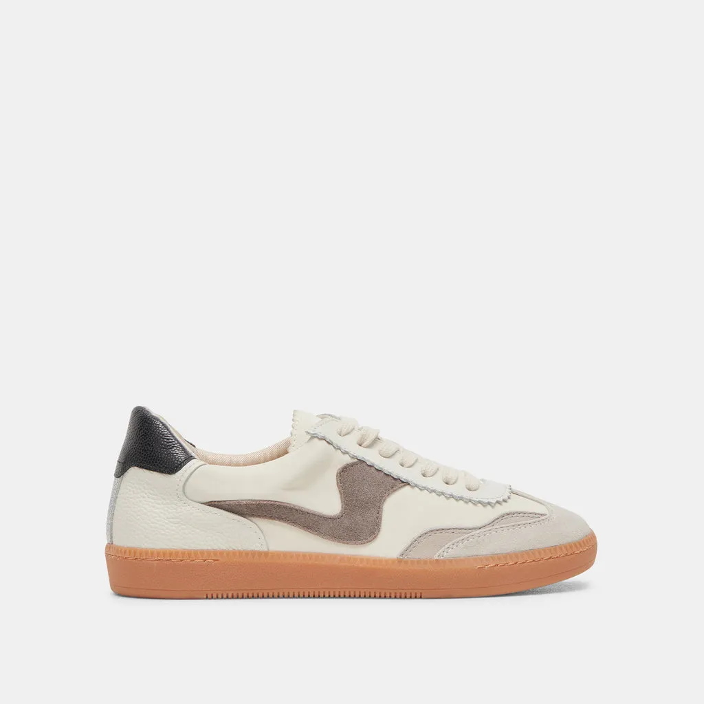 Dolce Vita notice Sneakers