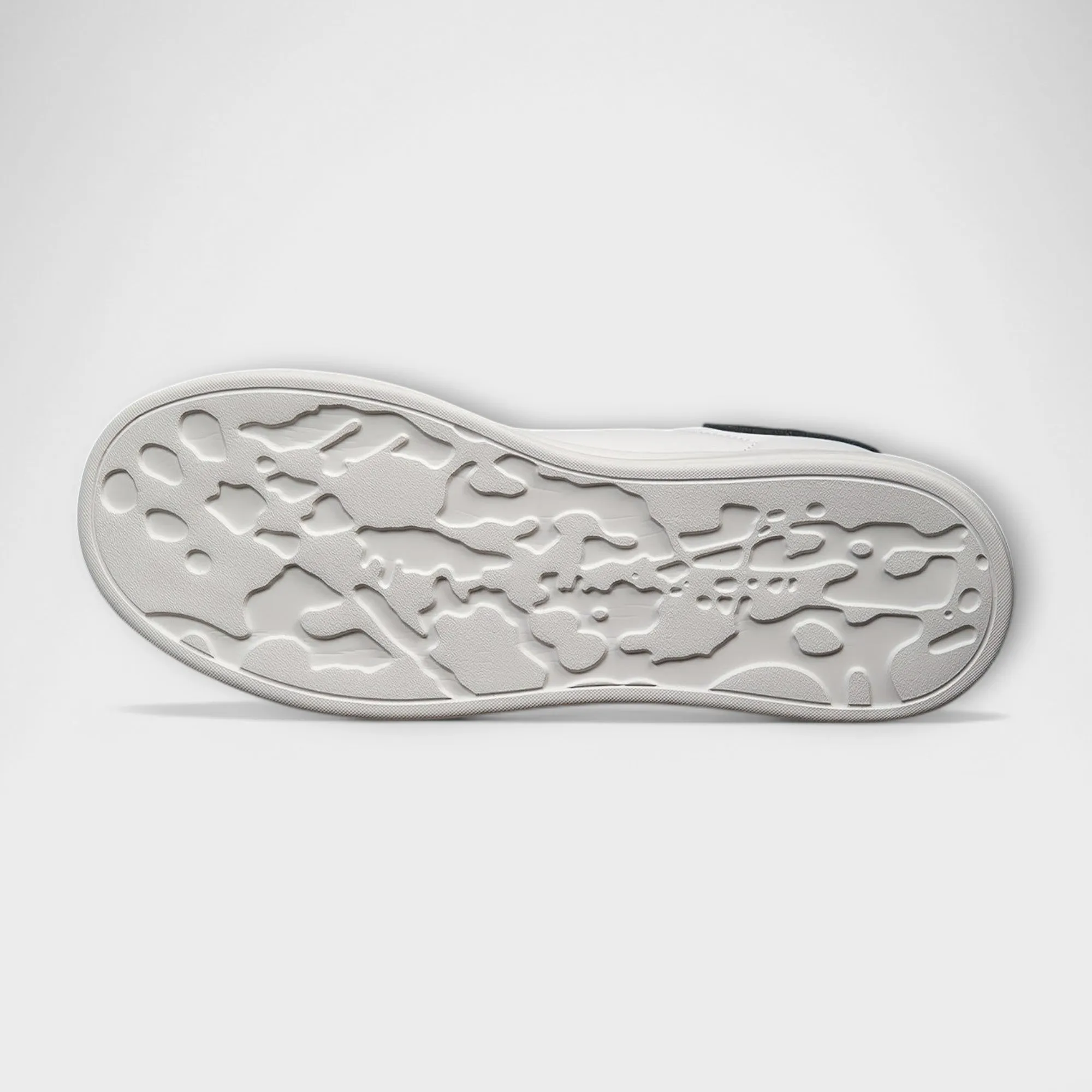 Luna Classic Platform Sneakers